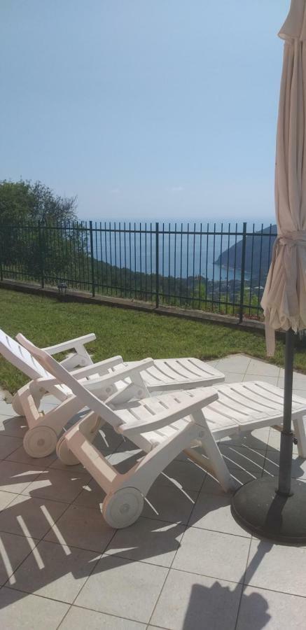 Appartamento Terrazza Vista Mare Mozzafiato Монелья Экстерьер фото